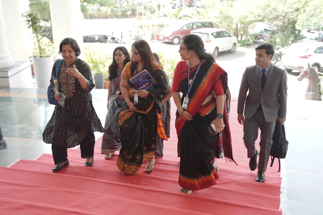 A heartfelt welcome to the Chief Guest by students and the Deputy Director