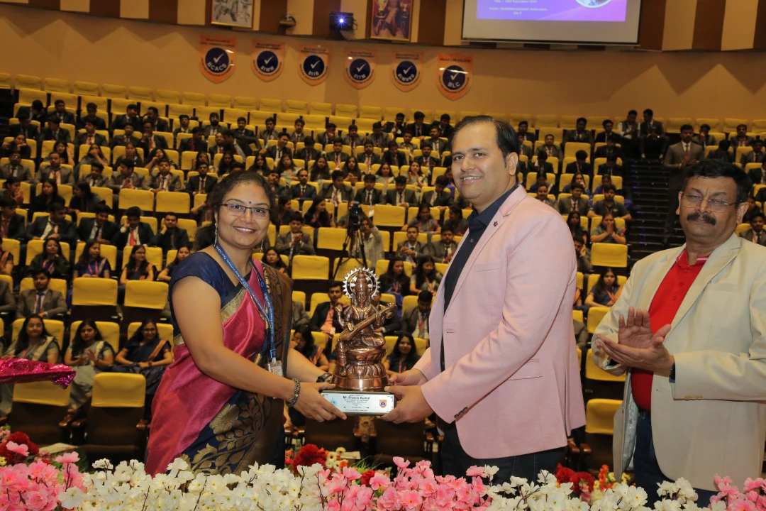 A Vote of Thanks to our distinguished Guest Mr Pranav Kumar