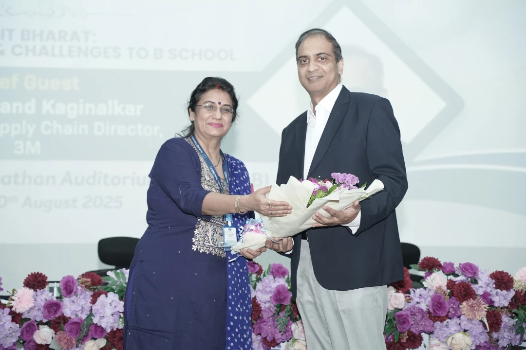 A moment of honor as our Dean Dr. Dimple Saini felicitates the distinguished guest