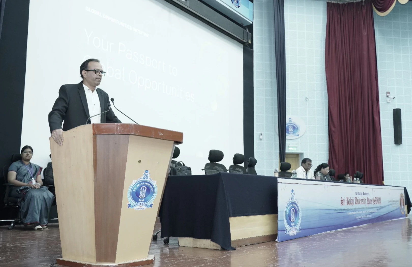 MasterClass 3.2 - Level Up Your Global Business Game: An IB Playbook